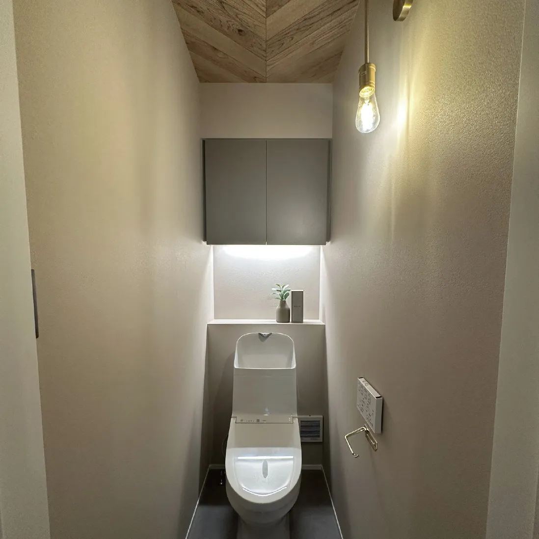 トイレの収納は生活感をなくすのがマスト