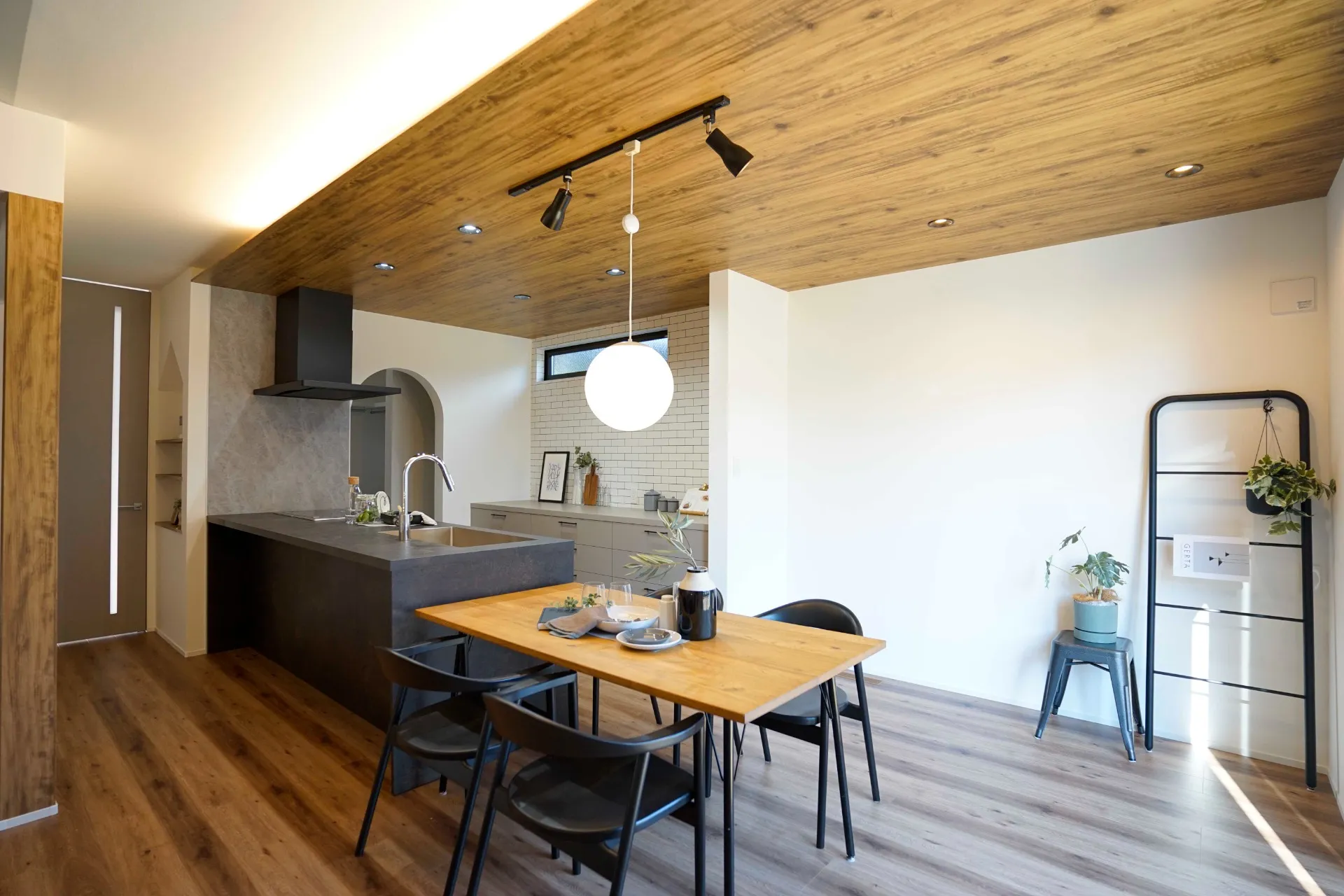 共働き夫婦のための注文住宅設計術：理想を叶える家づくりのコツ