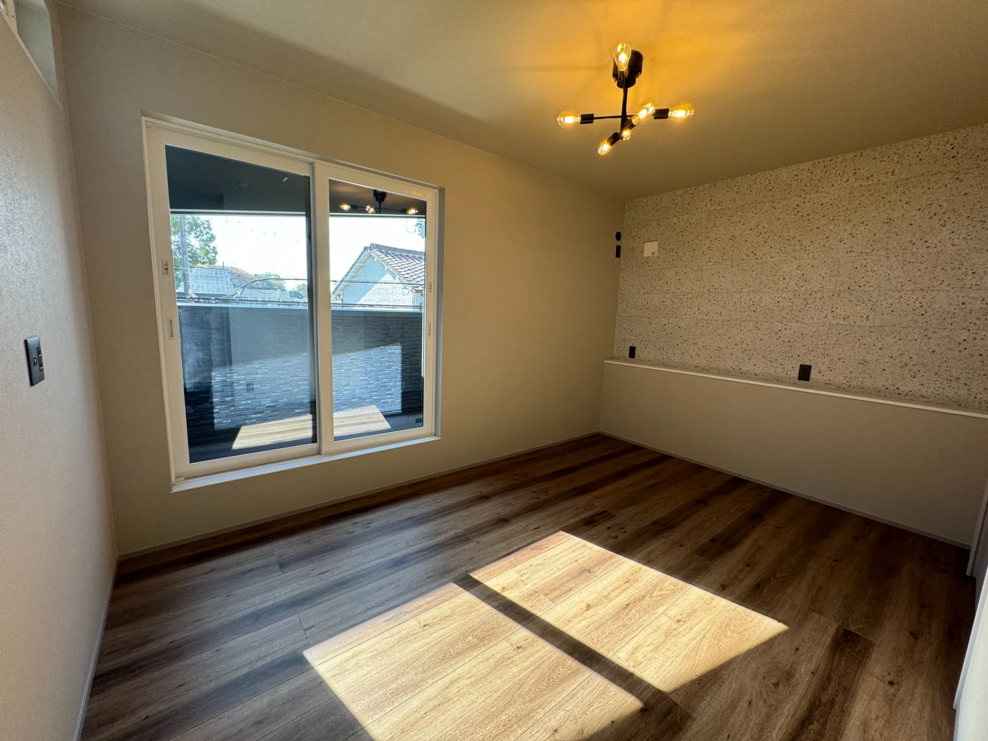 堺市堺区で窓ガラスリフォームがもたらす住環境の変革