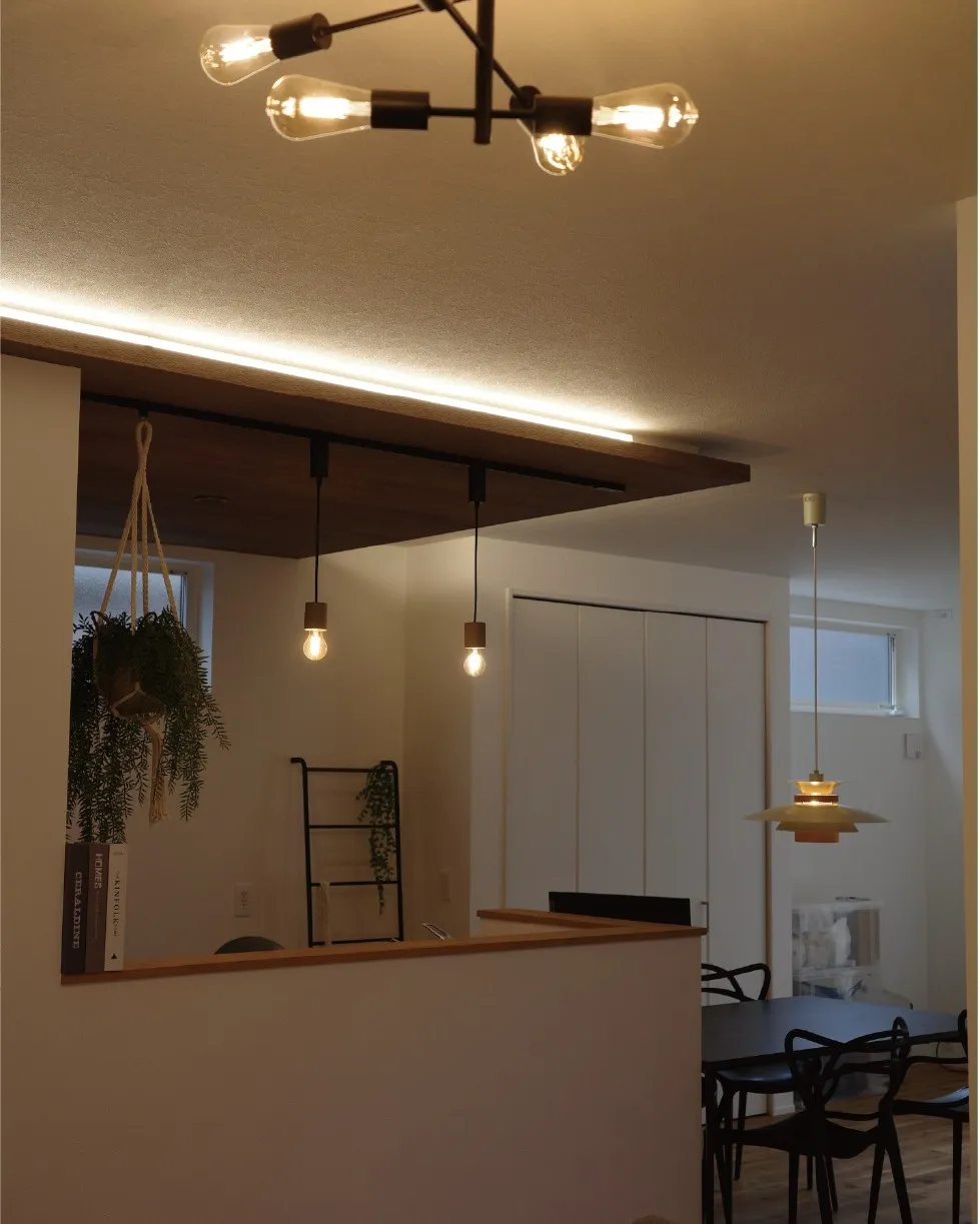 LDKに下げ天井で空間にメリハリを🌟