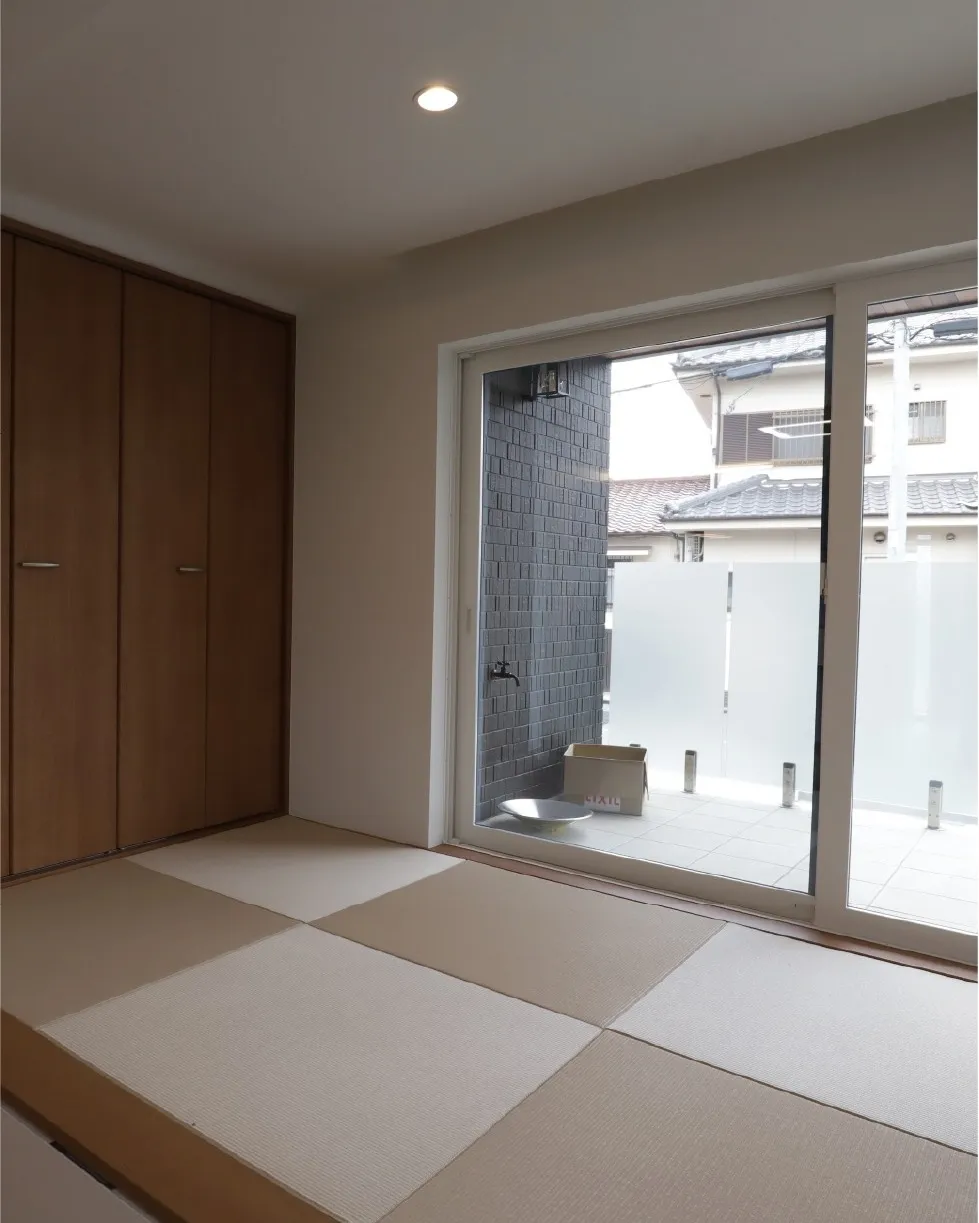 たたみスペースでごろんとお昼寝😪