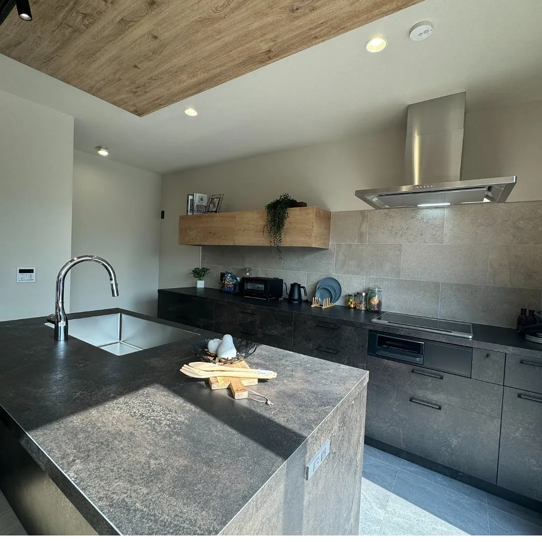 キッチンタイルで変わる空間デザイン