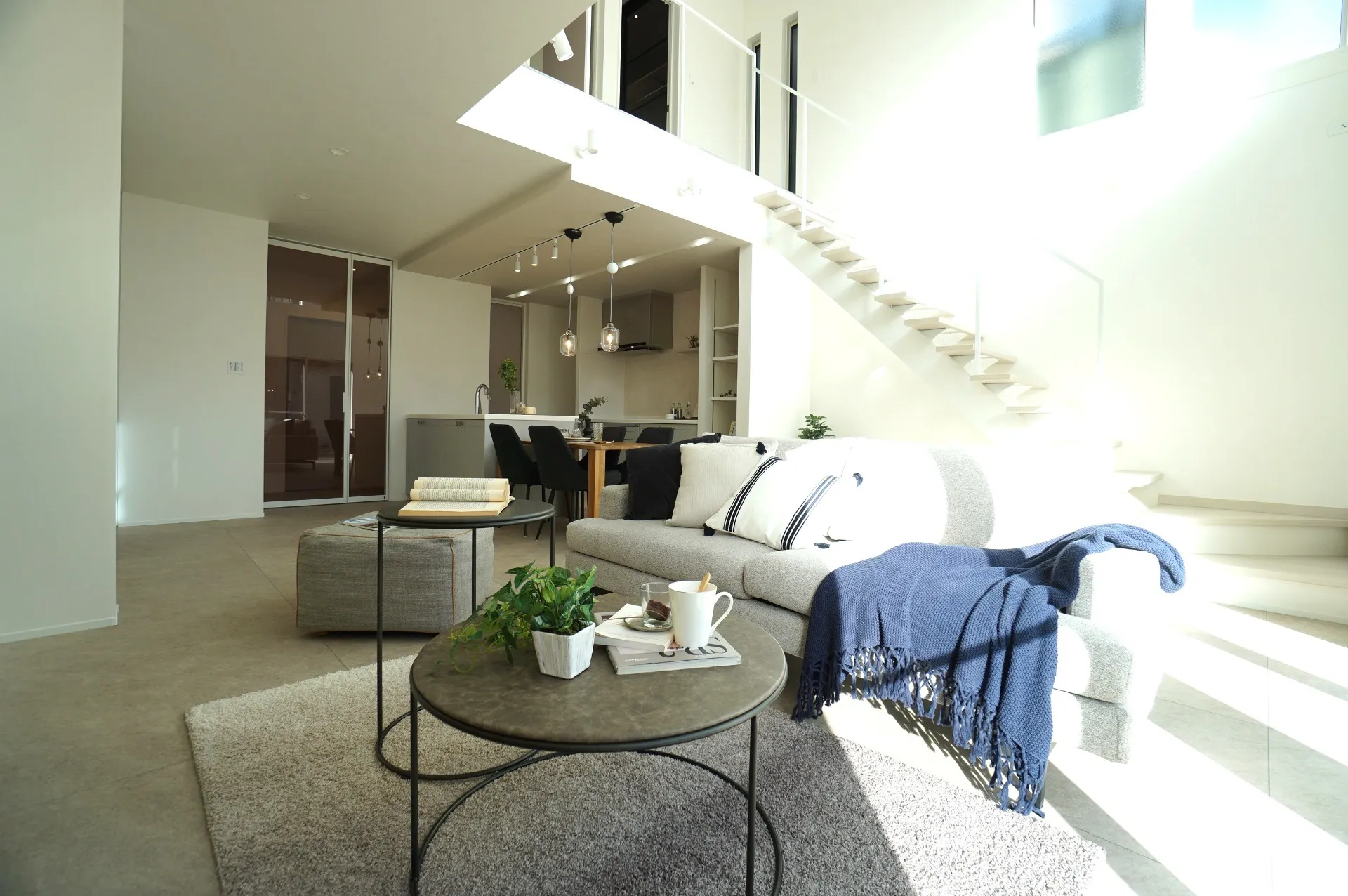 吹き抜けのメリットとデメリット