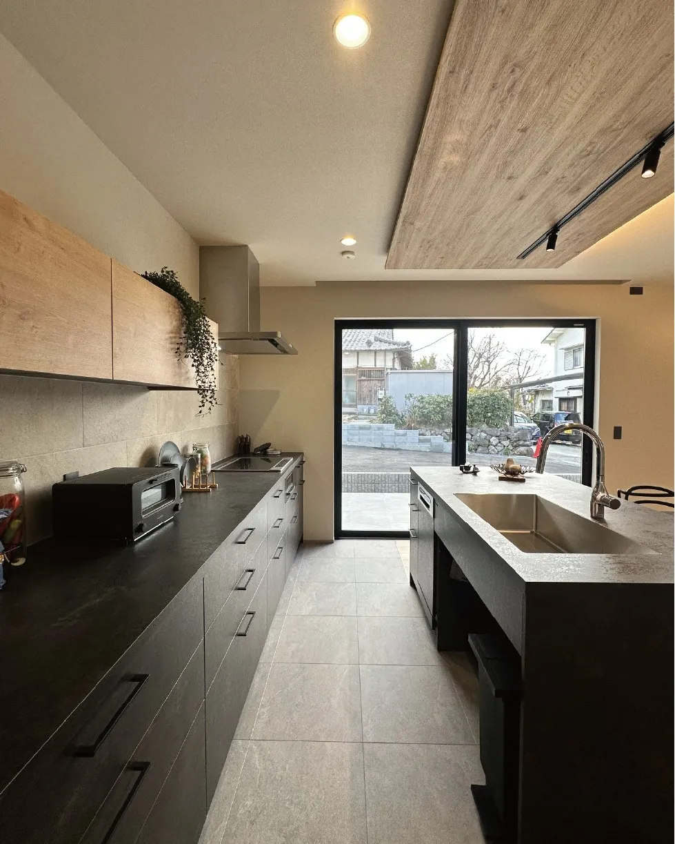 グラフテクトのかっこいいキッチンを標準で採用できます！