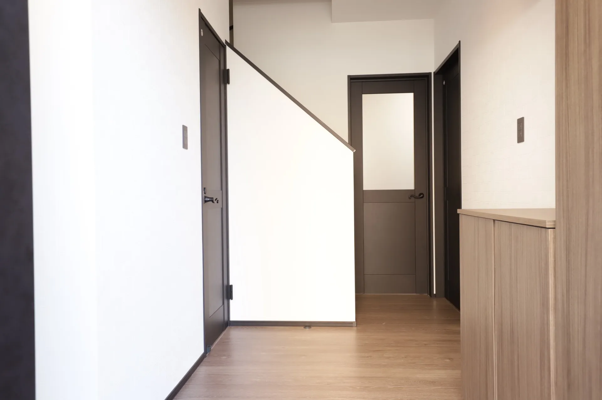 注文住宅における室内ドアの美学