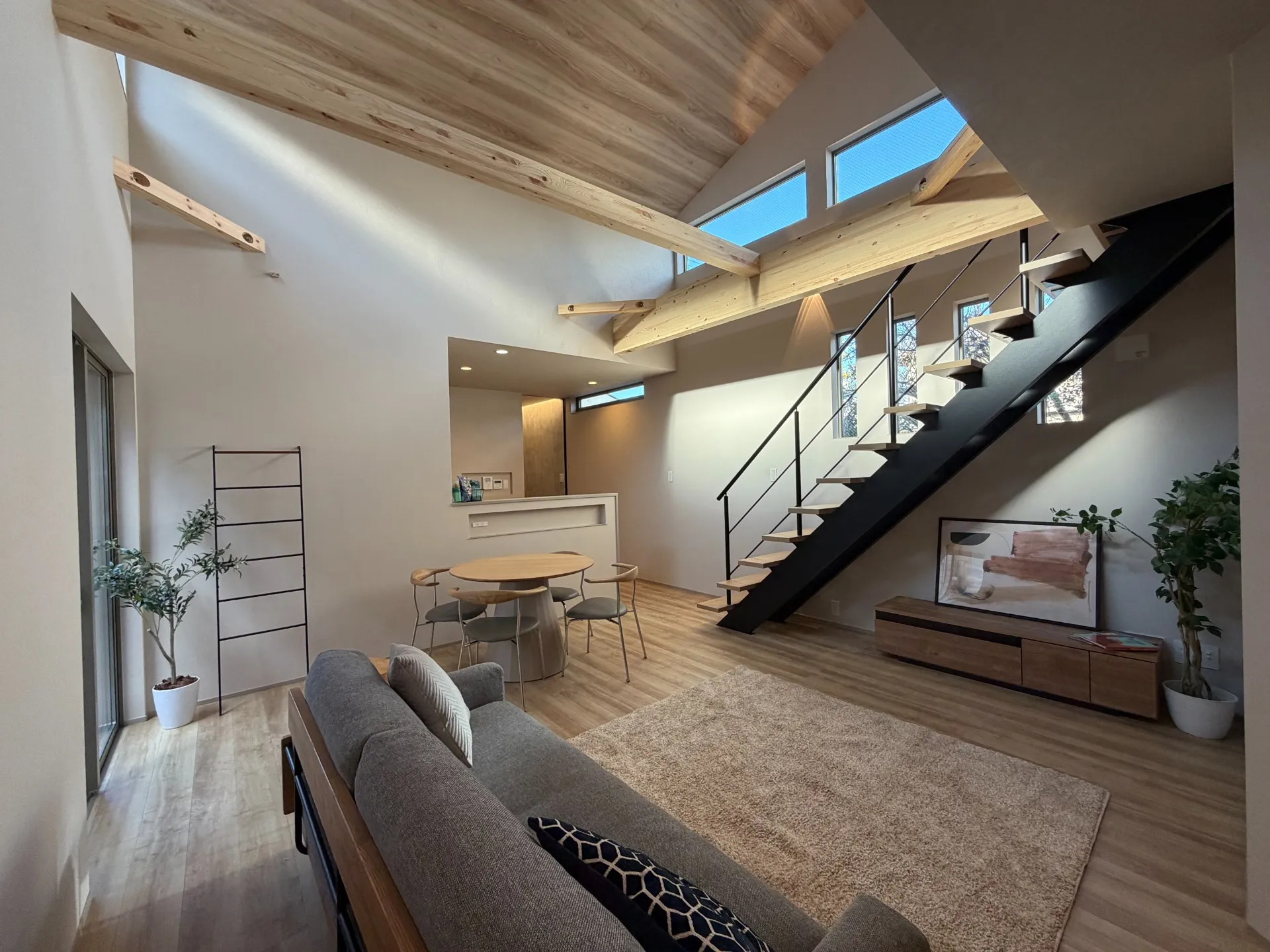 吹き抜けリビングのコツ